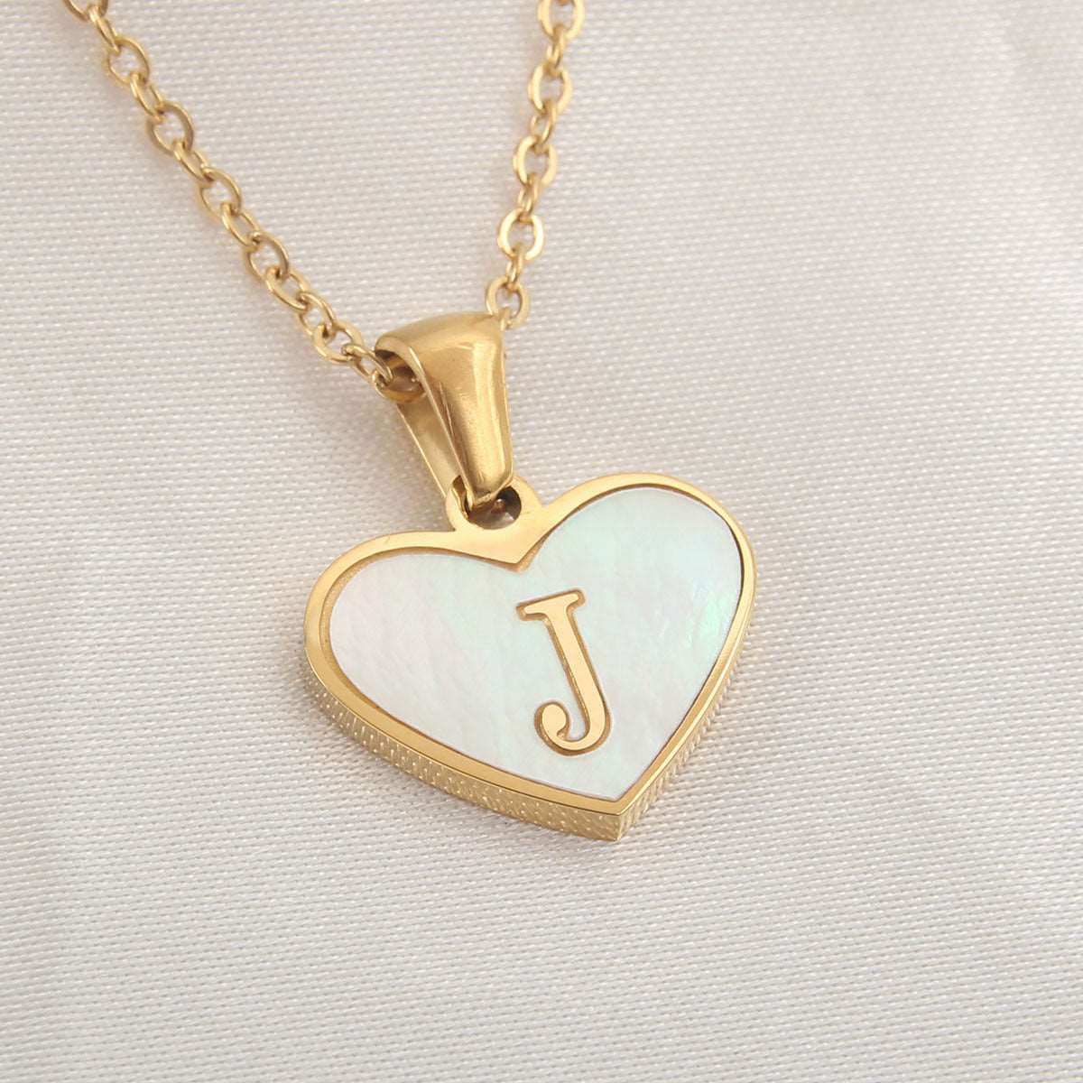 26 Letter Heart-Shaped Necklace Personalized