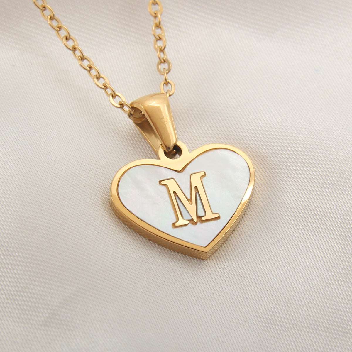 26 Letter Heart-Shaped Necklace Personalized