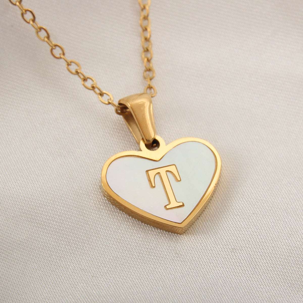 26 Letter Heart-Shaped Necklace Personalized
