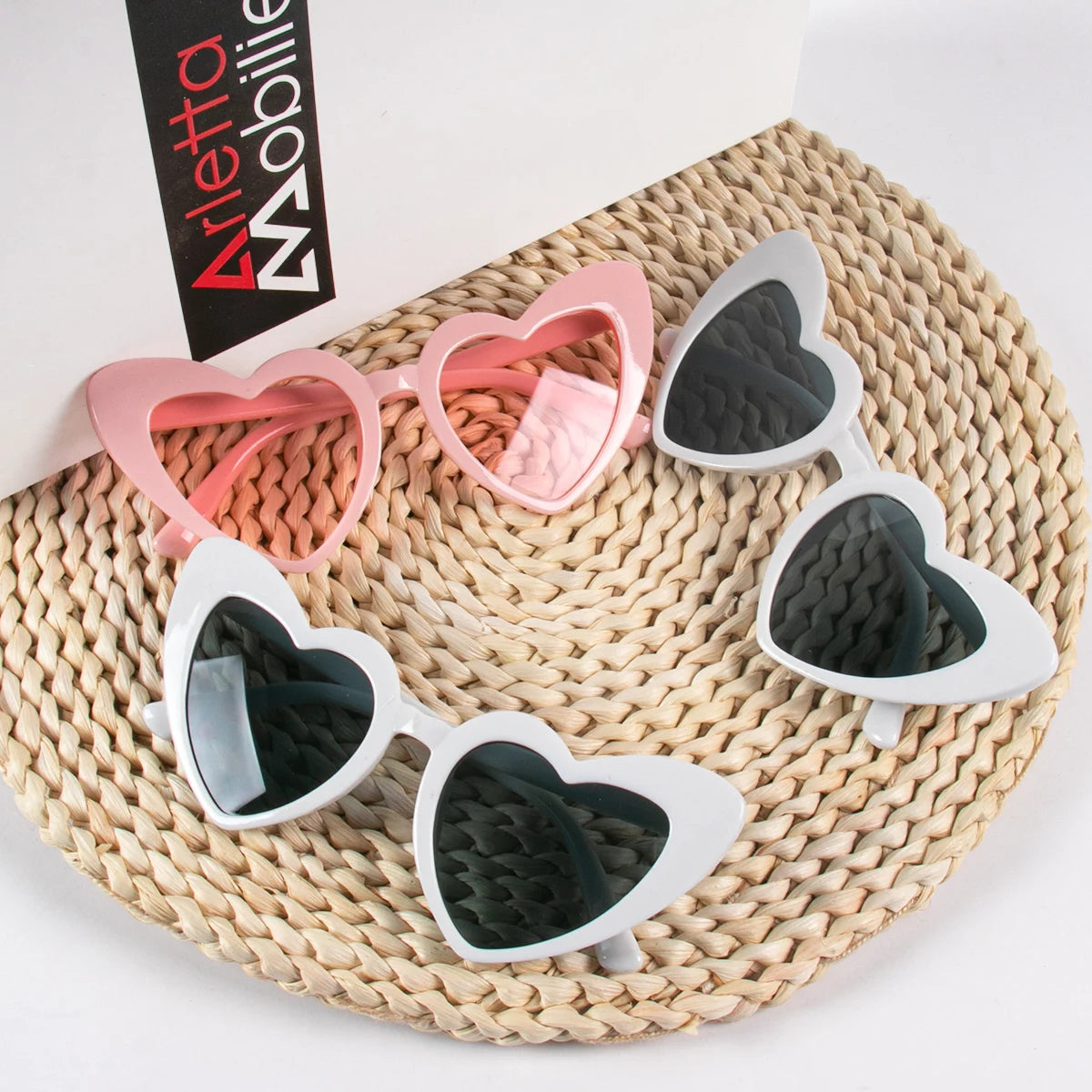 Heart Shaped Cat Eye Sunglasses - Retro Style for Women