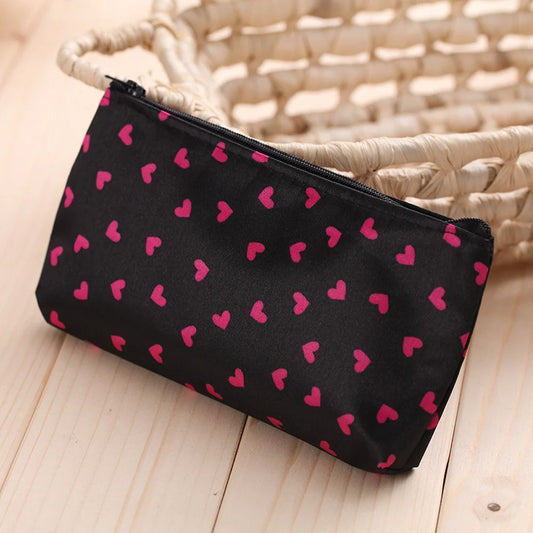 Heart Pattern Zipper Makeup Bag - Multi-Functional Cosmetic Pouch & Travel Purse