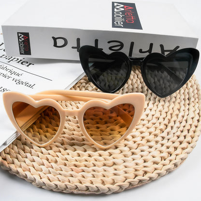 Heart Shaped Cat Eye Sunglasses - Retro Style for Women